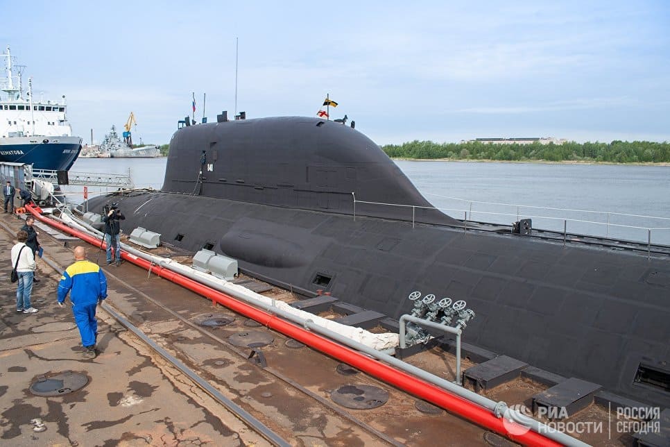 Первая многоцелевая атомная подводная лодка (АПЛ) проекта «Ясень» К-560 «Северодвинск»